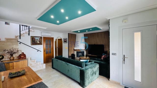 3 quarto Casa em Banda para venda em Lomas de Cabo Roig - Los Dolses, Orihuela com piscina - 335 000 € (Ref: 10002380)
