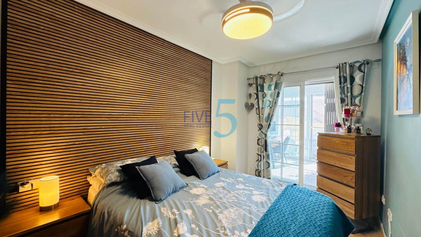 3 quarto Casa em Banda para venda em Orihuela Costa com piscina - 335 000 € (Ref: 10002380)
