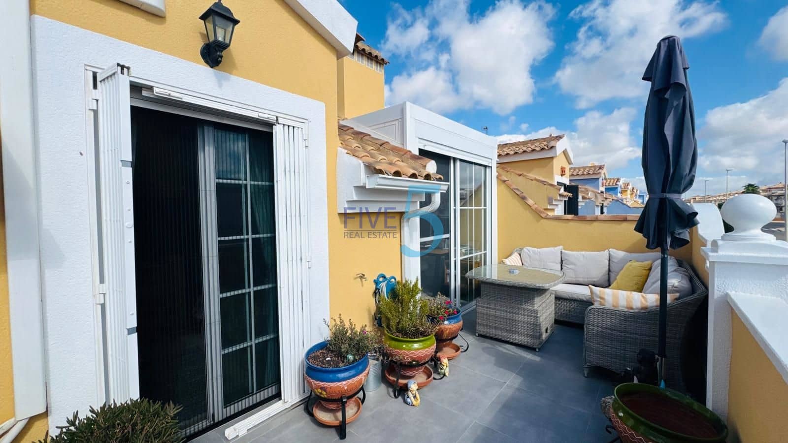 3 quarto Casa em Banda para venda em Orihuela Costa com piscina - 335 000 € (Ref: 10002380)