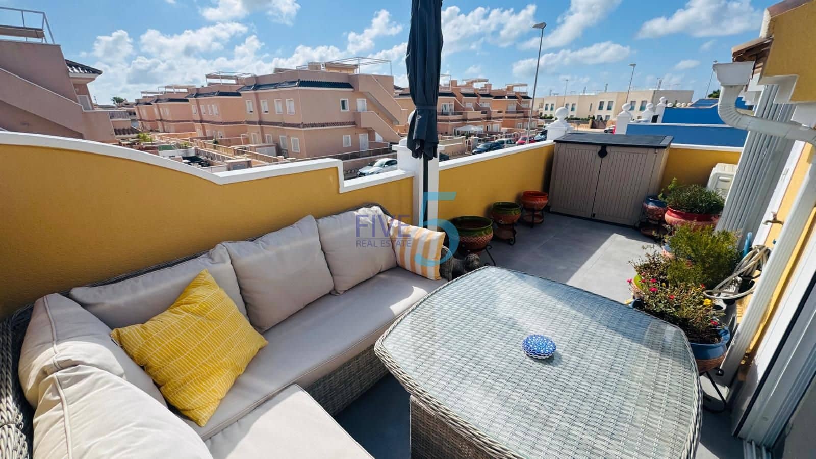 3 quarto Casa em Banda para venda em Orihuela Costa com piscina - 335 000 € (Ref: 10002380)