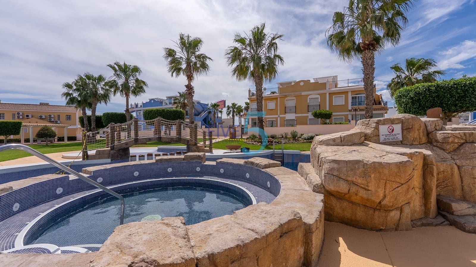 3 sovrum Hus till salu i Orihuela Costa med pool - 335 000 € (Ref: 10002380)