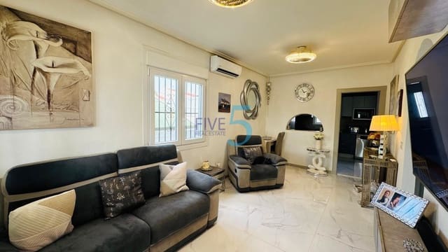 2 slaapkamer Villa te koop in Ciudad Quesada, Rojales met zwembad - € 334.900 (Ref: 10004748)