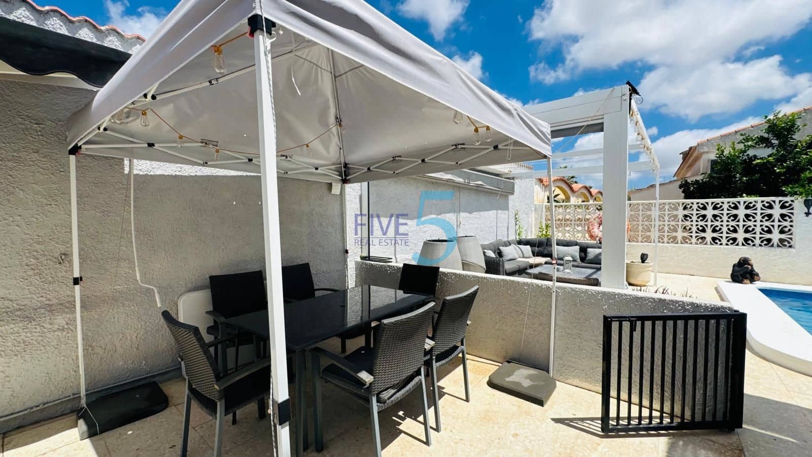 2 slaapkamer Villa te koop in Ciudad Quesada met zwembad - € 334.900 (Ref: 10004748)