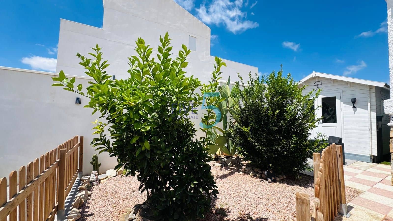 2 slaapkamer Villa te koop in Ciudad Quesada met zwembad - € 334.900 (Ref: 10004748)
