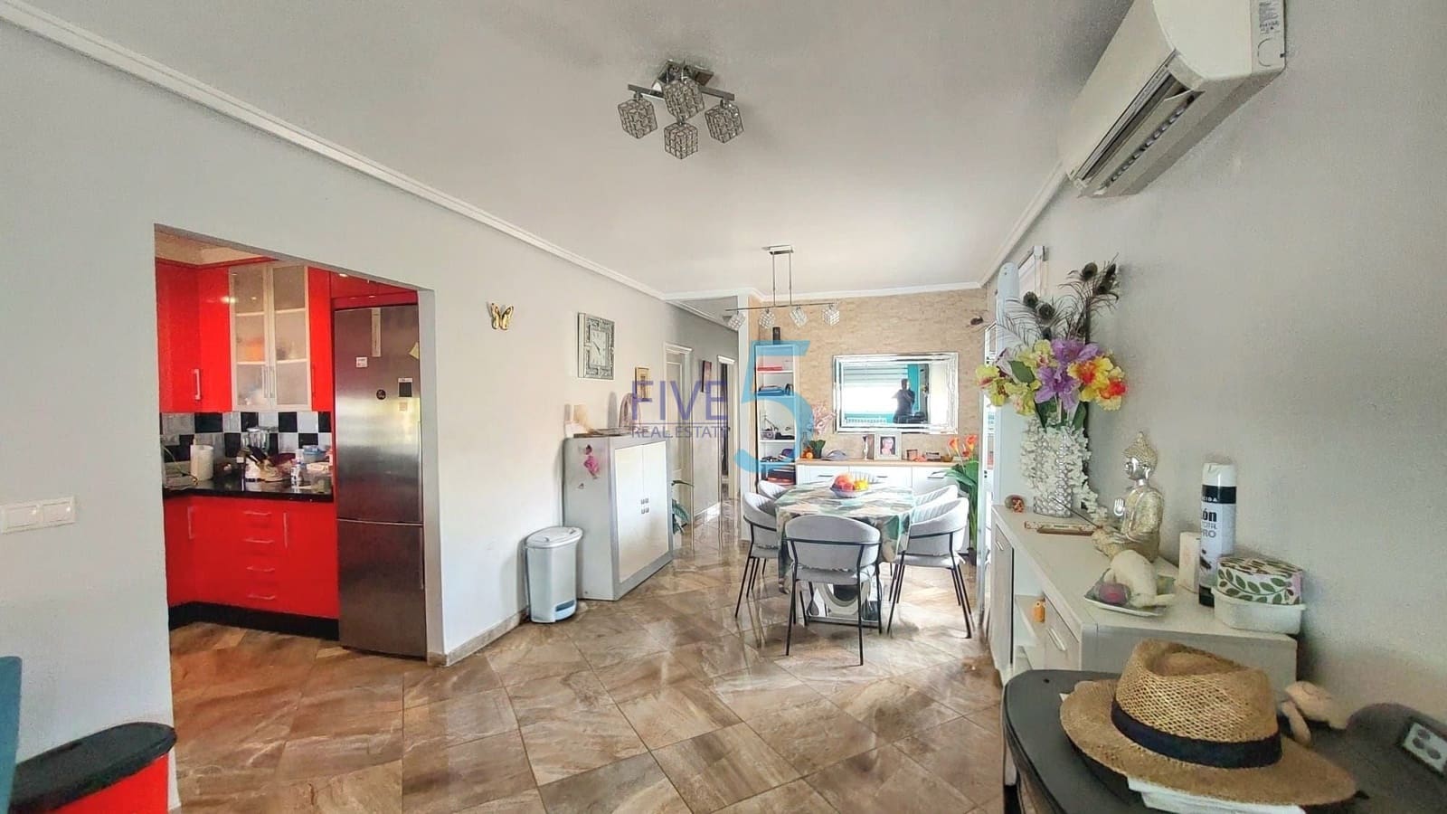 3 soverom Villa til salgs i Torrevieja med svømmebasseng garasje - € 309 500 (Ref: 10004749)