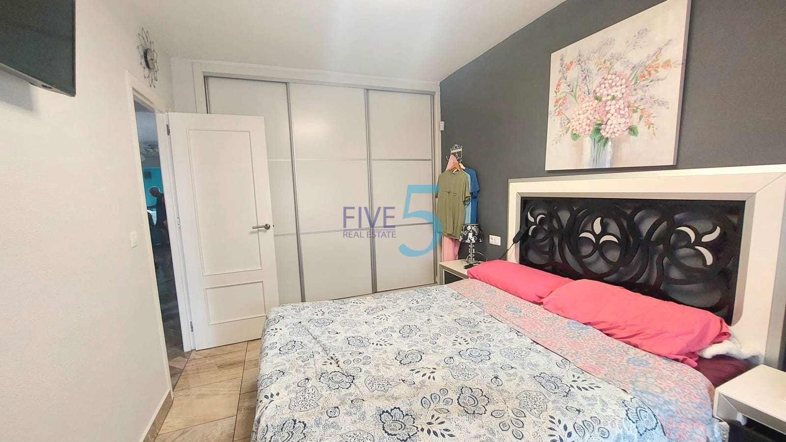 3 soverom Villa til salgs i Torrevieja med svømmebasseng garasje - € 309 500 (Ref: 10004749)