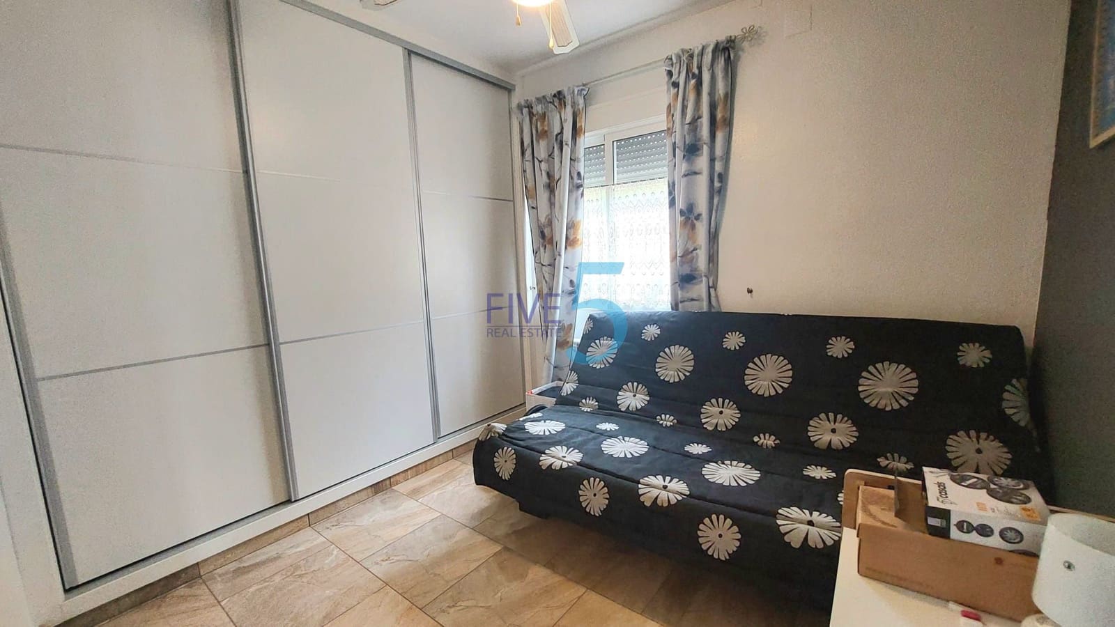 3 soverom Villa til salgs i Torrevieja med svømmebasseng garasje - € 309 500 (Ref: 10004749)