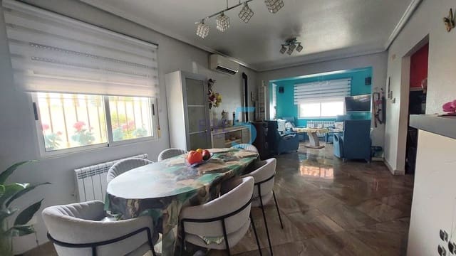 3 soverom Villa til salgs i Torrevieja med svømmebasseng garasje - € 309 500 (Ref: 10004749)
