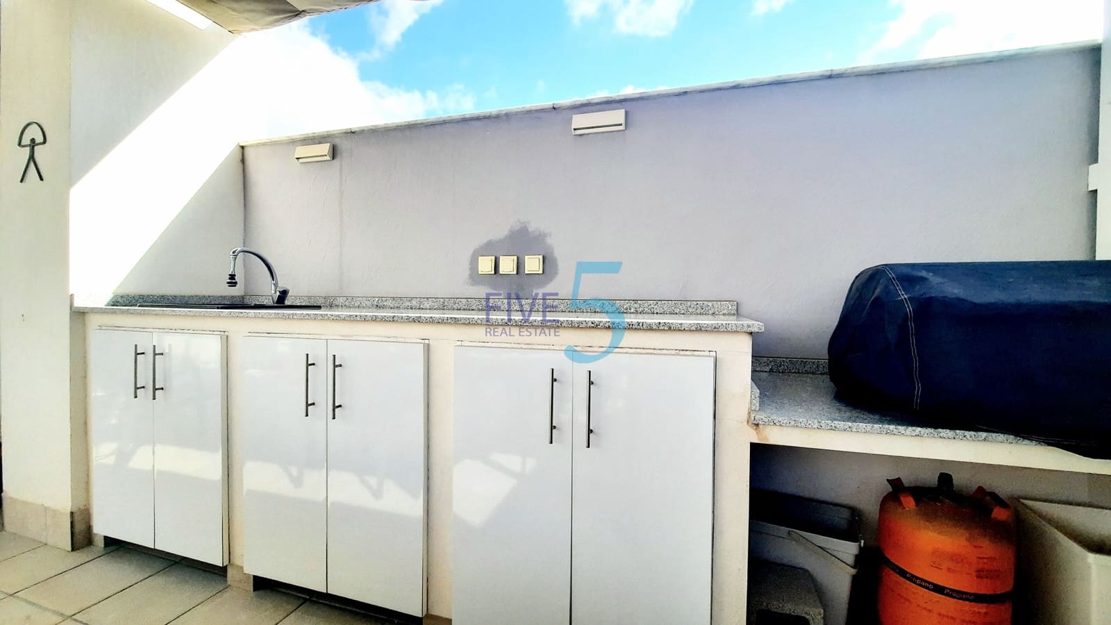 3 quarto Moradia para venda em Los Alcazares com piscina garagem - 379 500 € (Ref: 10004751)