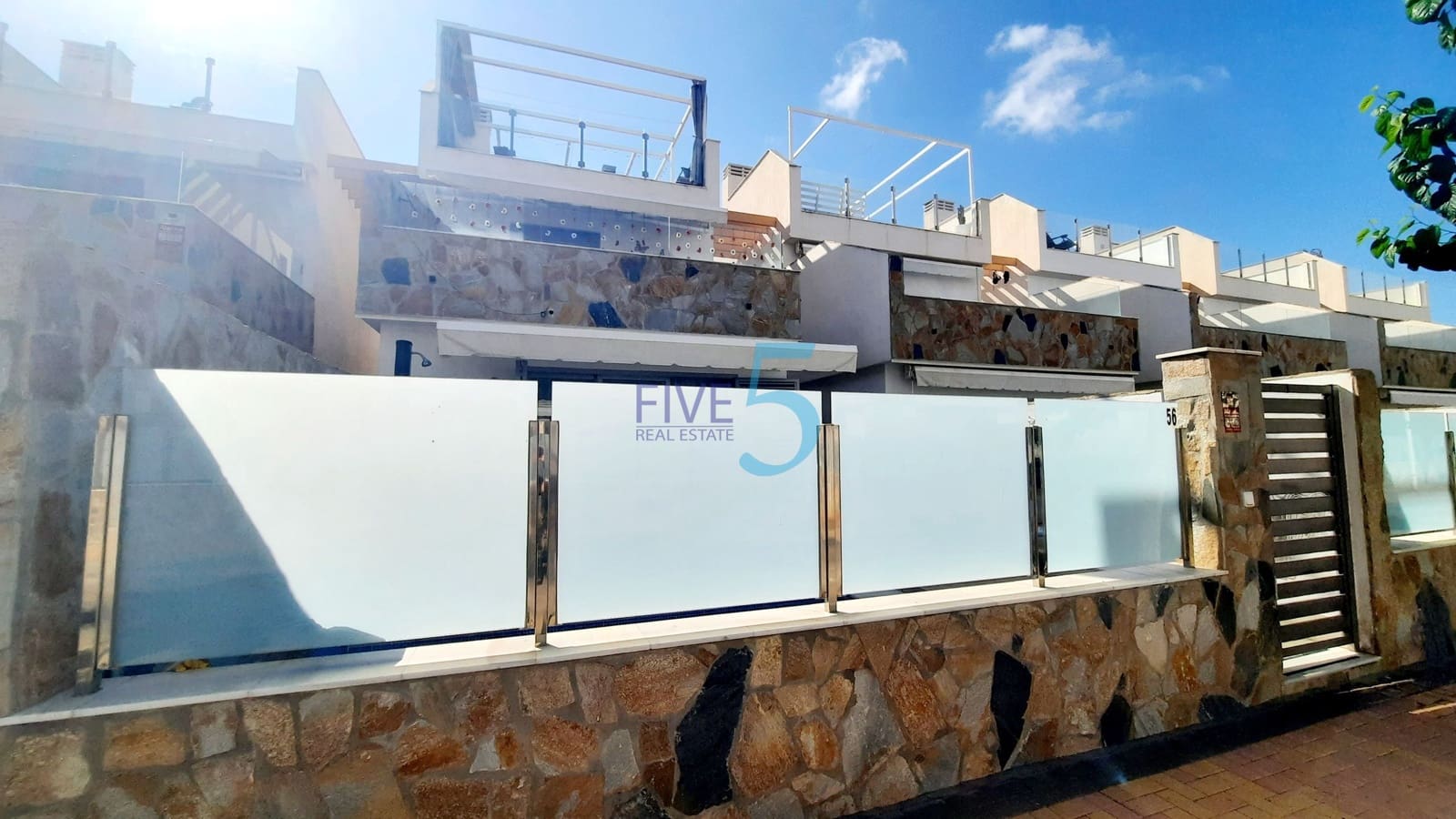 3 quarto Moradia para venda em Los Alcazares com piscina garagem - 379 500 € (Ref: 10004751)
