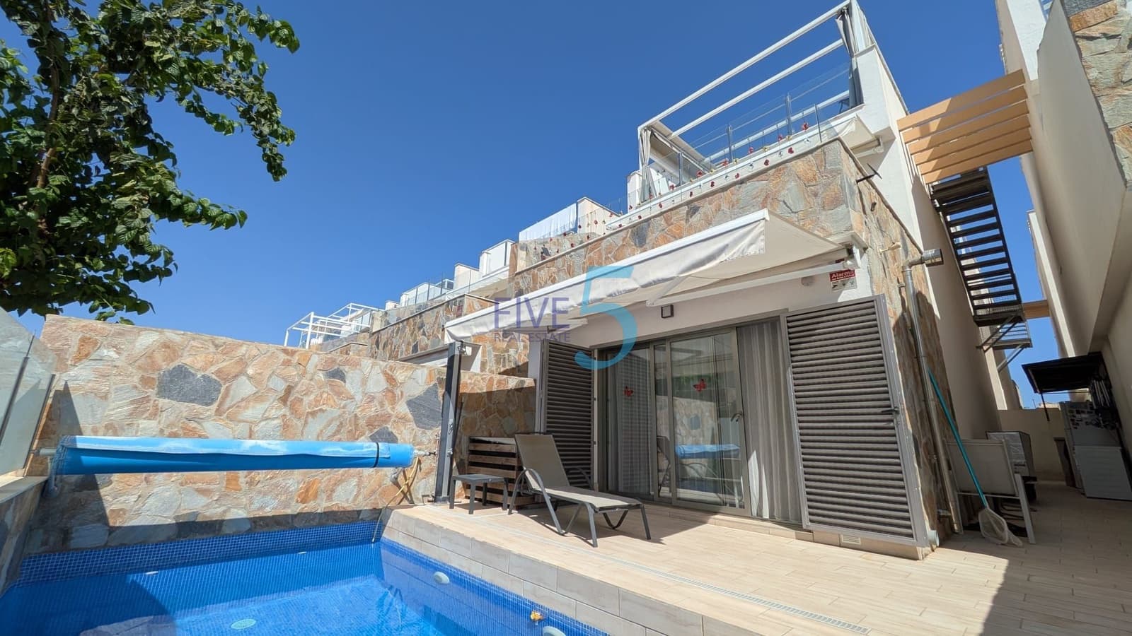 3 quarto Moradia para venda em Los Alcazares com piscina garagem - 379 500 € (Ref: 10004751)