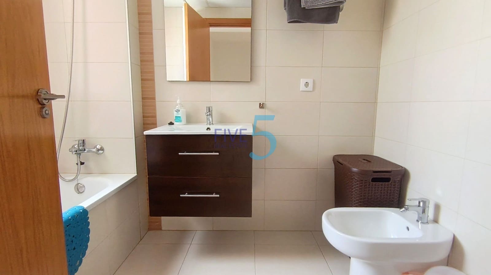 Chalet de 3 habitaciones en Ciudad Quesada en venta con piscina - 265.000 € (Ref: 10008041)