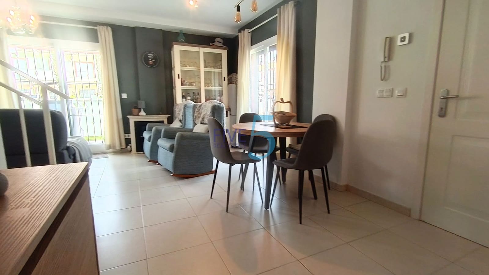 Chalet de 3 habitaciones en Ciudad Quesada en venta con piscina - 265.000 € (Ref: 10008041)