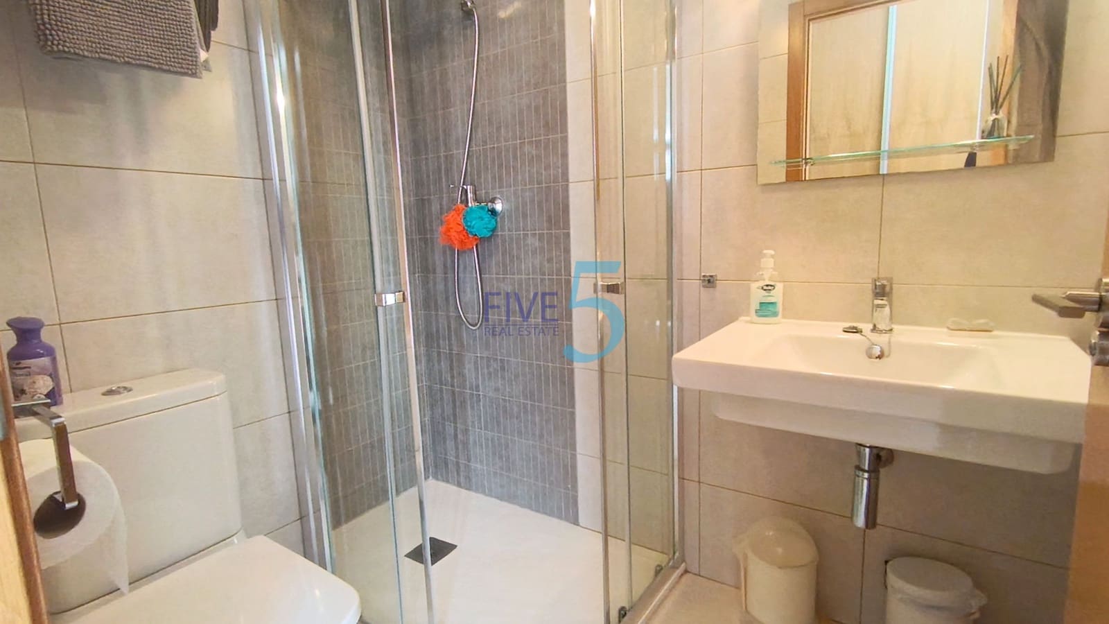 Chalet de 3 habitaciones en Ciudad Quesada en venta con piscina - 265.000 € (Ref: 10008041)