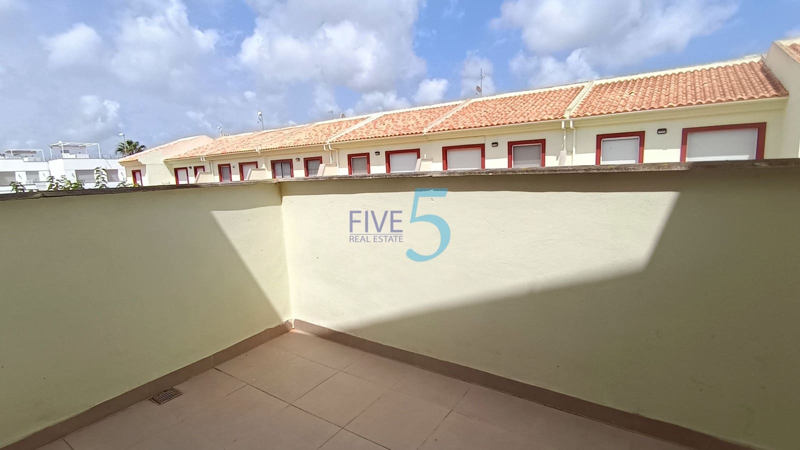 Chalet de 3 habitaciones en Ciudad Quesada en venta con piscina - 265.000 € (Ref: 10008041)