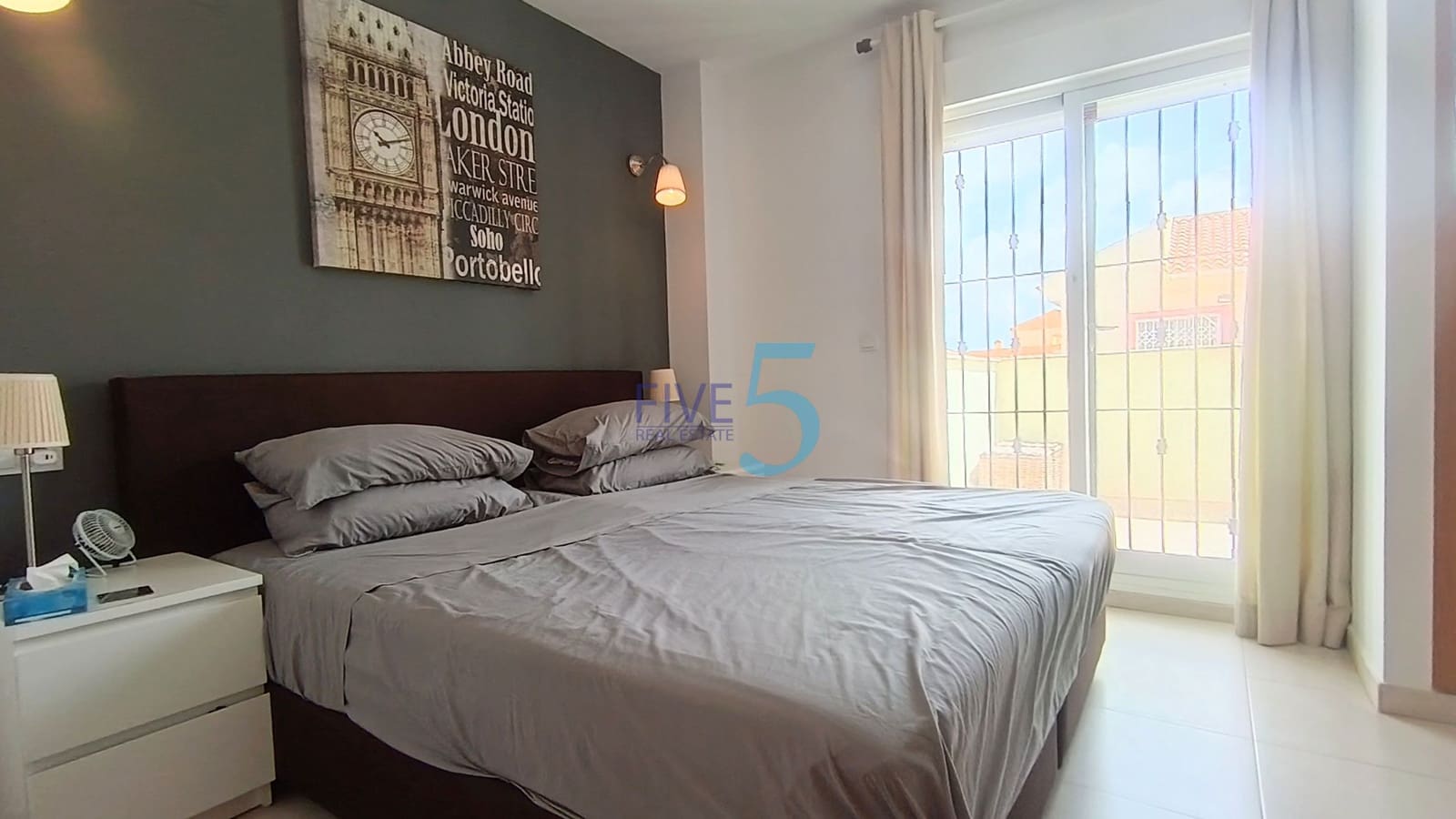 Chalet de 3 habitaciones en Ciudad Quesada en venta con piscina - 265.000 € (Ref: 10008041)
