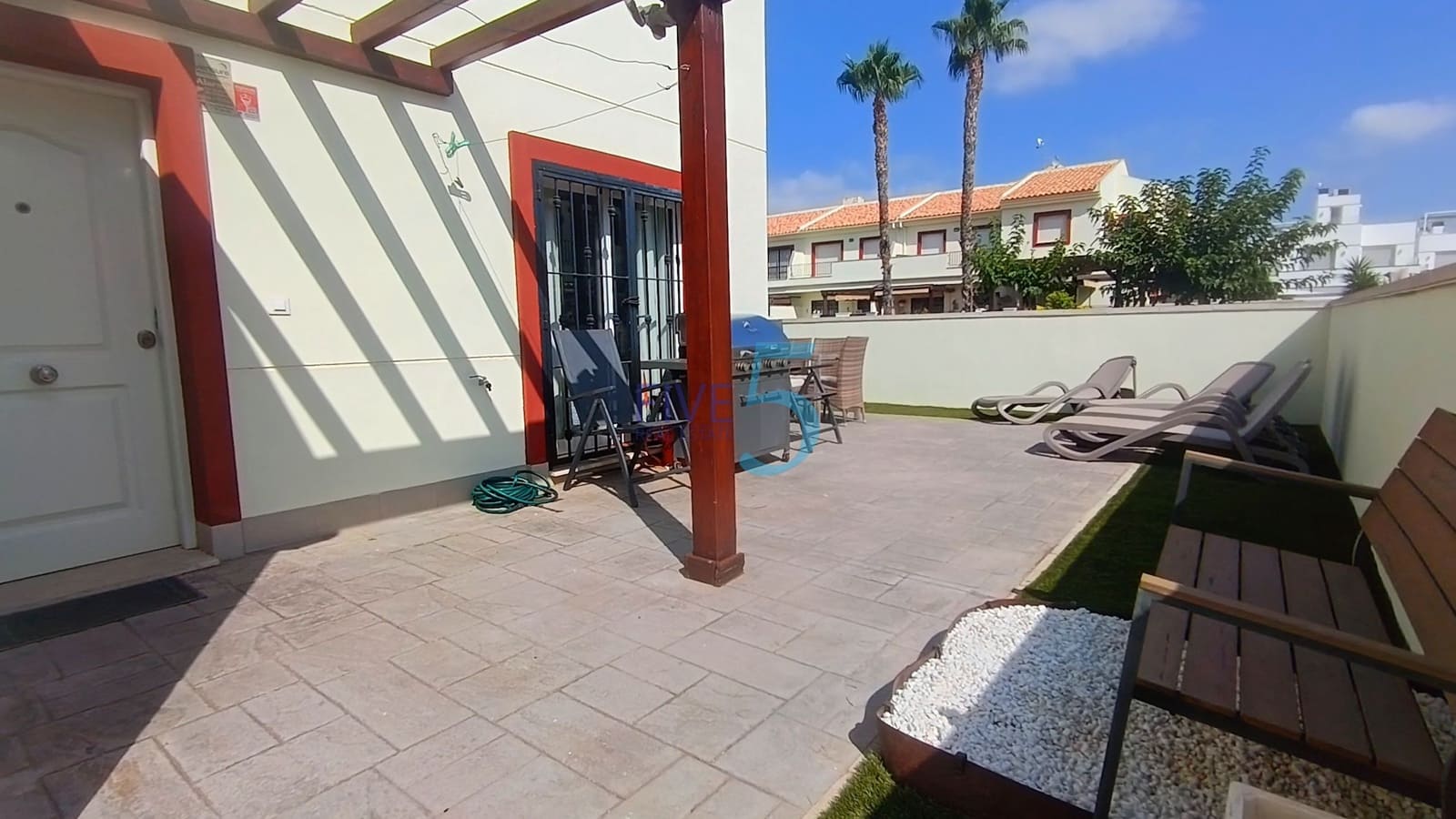 Chalet de 3 habitaciones en Ciudad Quesada en venta con piscina - 265.000 € (Ref: 10008041)