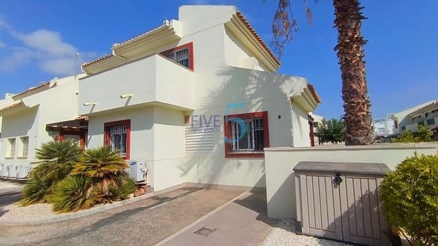 Chalet de 3 habitaciones en Ciudad Quesada, Rojales en venta con piscina - 265.000 € (Ref: 10008041)