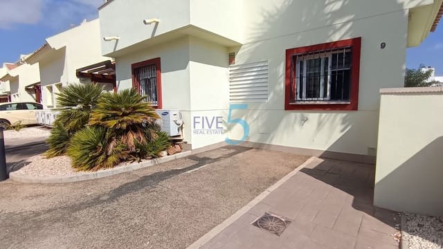 Chalet de 3 habitaciones en Ciudad Quesada, Rojales en venta con piscina - 265.000 € (Ref: 10008041)