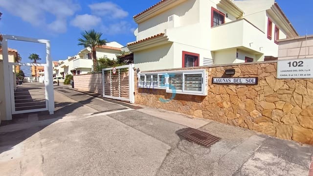 Chalet de 3 habitaciones en Ciudad Quesada, Rojales en venta con piscina - 265.000 € (Ref: 10008041)