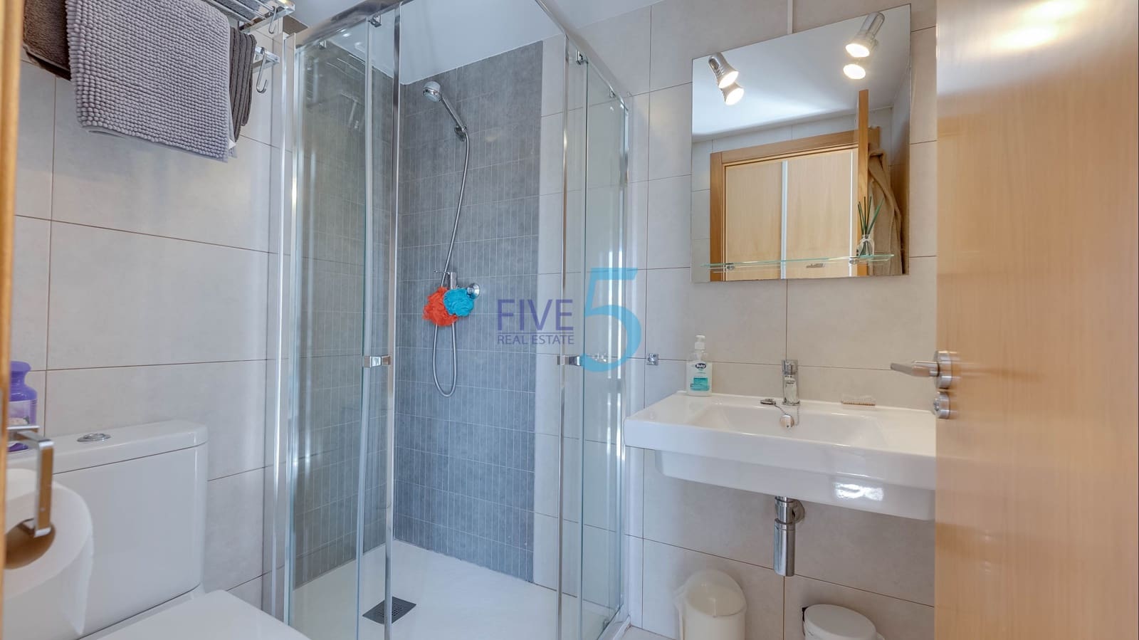 3 soverom Villa til salgs i Ciudad Quesada med svømmebasseng garasje - € 265 000 (Ref: 10008041)