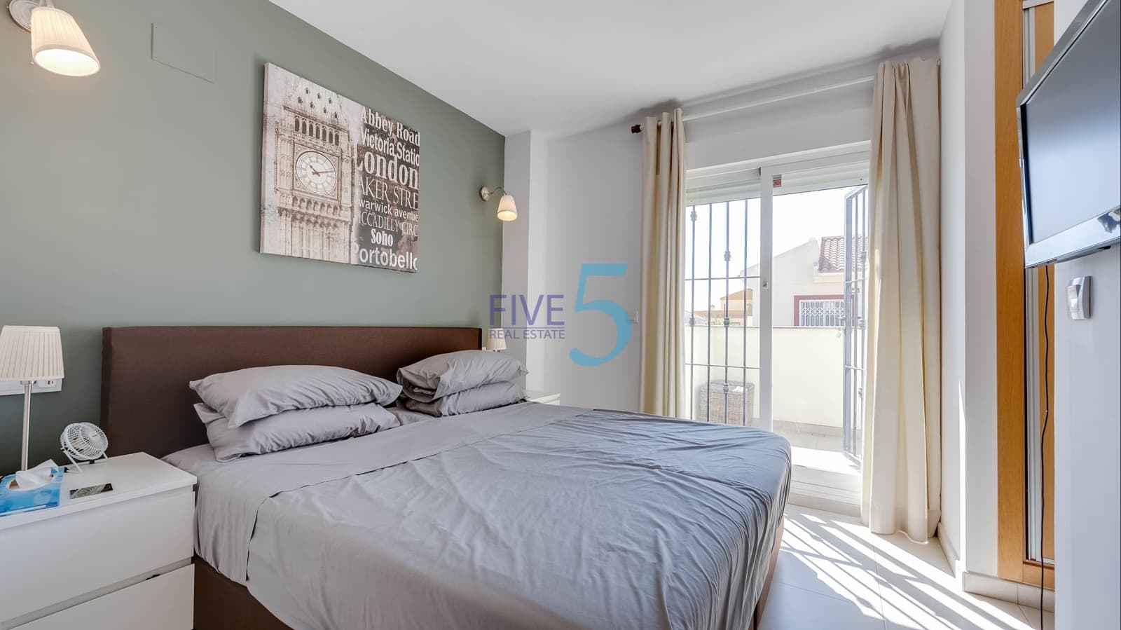 3 soverom Villa til salgs i Ciudad Quesada med svømmebasseng garasje - € 265 000 (Ref: 10008041)