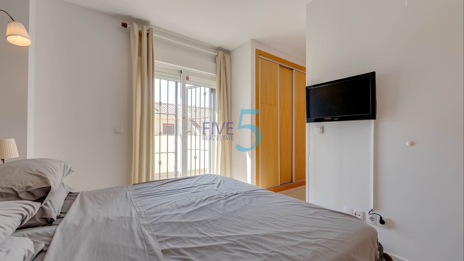 3 soverom Villa til salgs i Ciudad Quesada med svømmebasseng garasje - € 265 000 (Ref: 10008041)