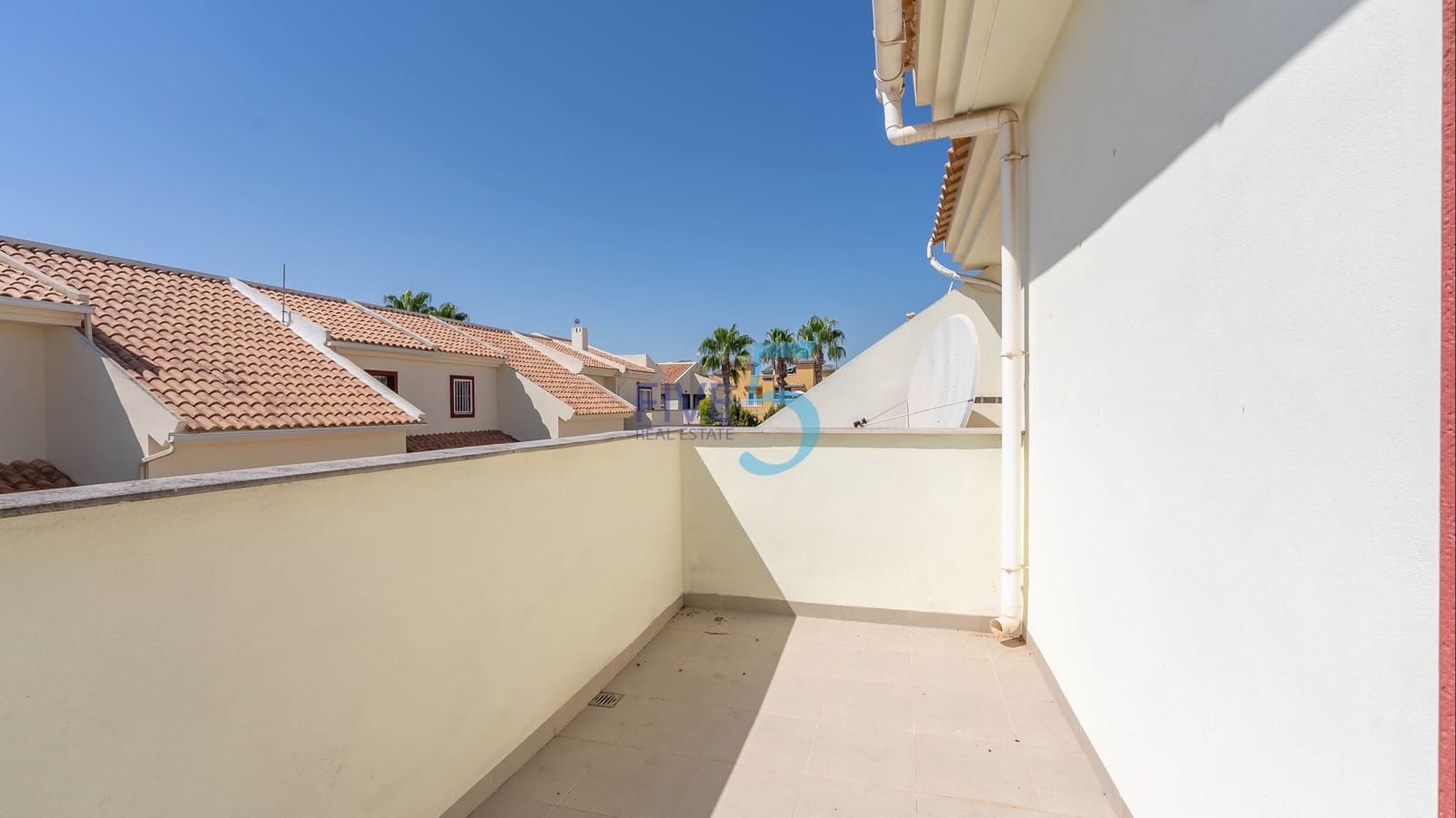 3 soverom Villa til salgs i Ciudad Quesada med svømmebasseng garasje - € 265 000 (Ref: 10008041)