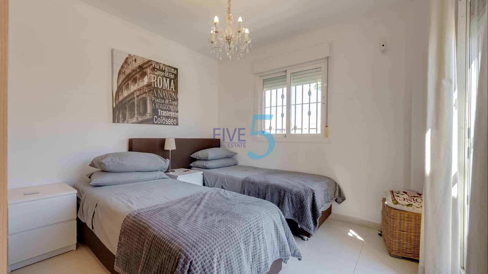 3 soverom Villa til salgs i Ciudad Quesada med svømmebasseng garasje - € 265 000 (Ref: 10008041)