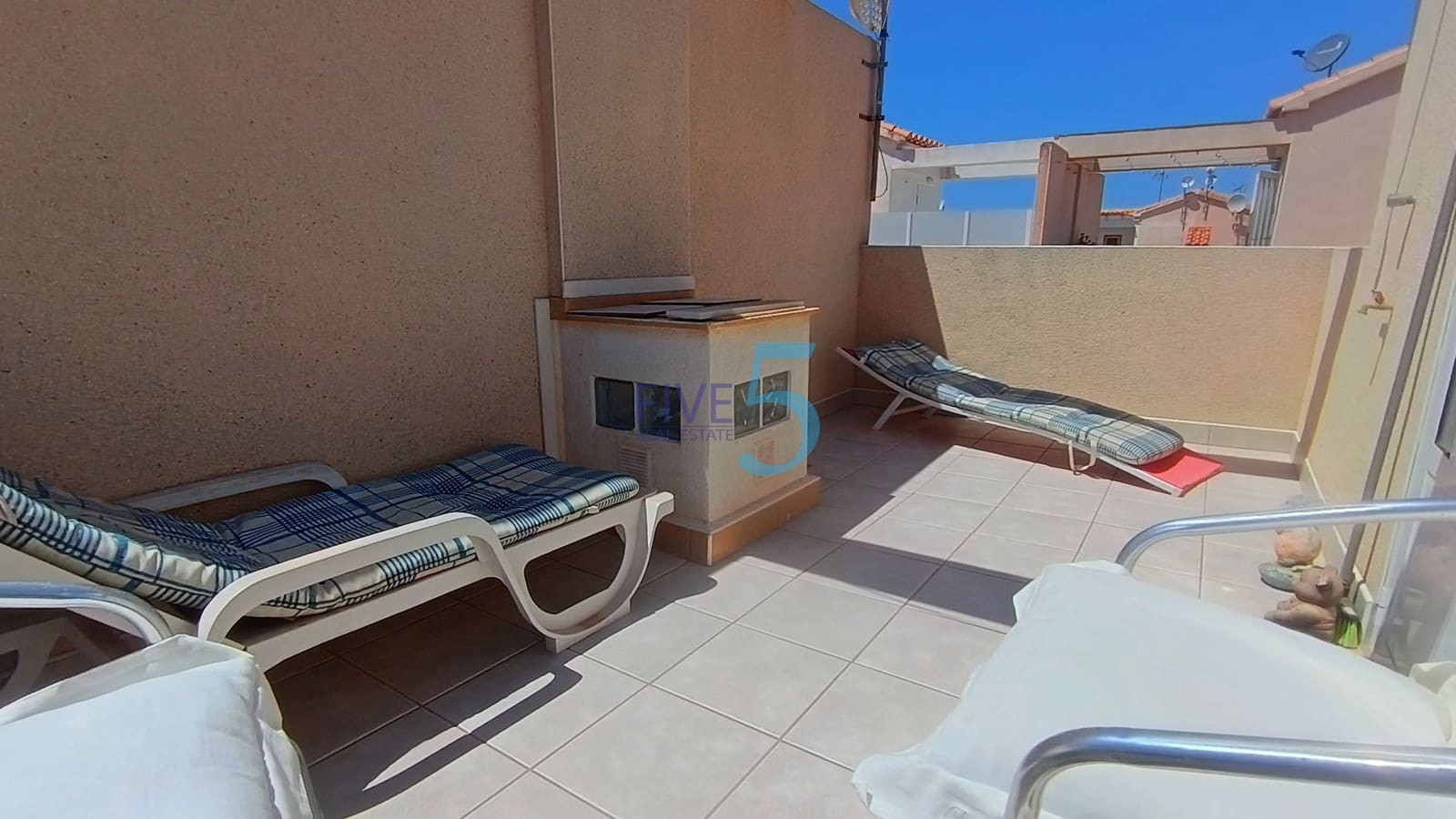 2 soverom Hus til salgs i Torrevieja med svømmebasseng - € 119 995 (Ref: 10009772)