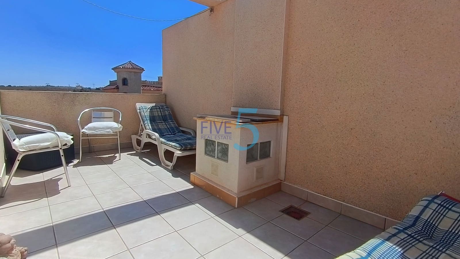 2 soverom Hus til salgs i Torrevieja med svømmebasseng - € 119 995 (Ref: 10009772)