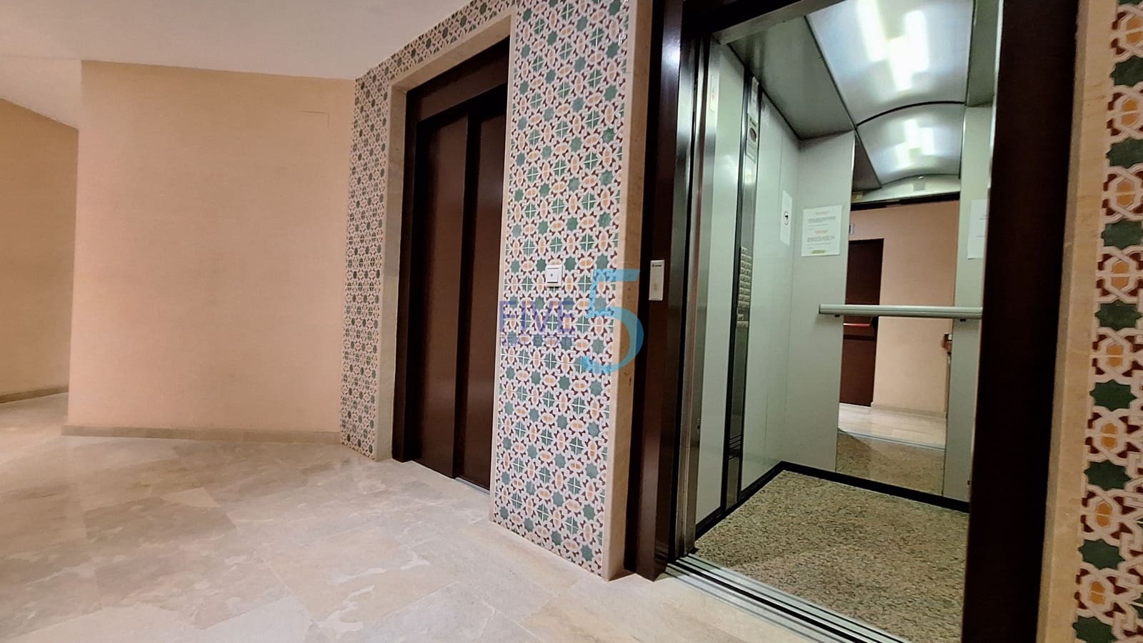 2 chambre Appartement à vendre à Torrevieja avec piscine - 245 000 € (Ref: 10009891)