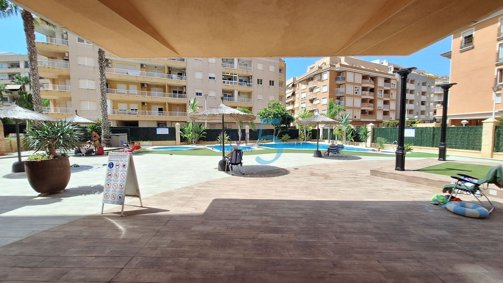 2 chambre Appartement à vendre à Torrevieja avec piscine - 245 000 € (Ref: 10009891)