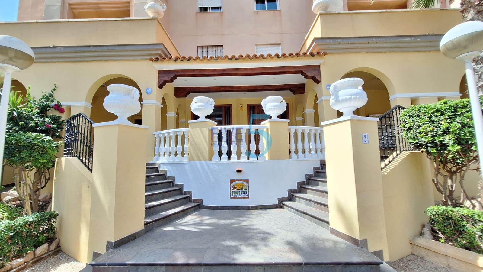 2 chambre Appartement à vendre à Torrevieja avec piscine - 245 000 € (Ref: 10009891)