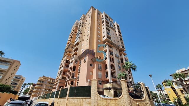 2 chambre Appartement à vendre à Torrevieja avec piscine - 245 000 € (Ref: 10009891)