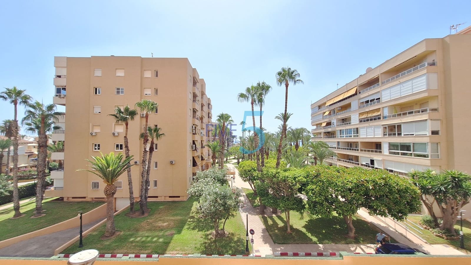 2 chambre Appartement à vendre à Torrevieja avec piscine - 245 000 € (Ref: 10009891)