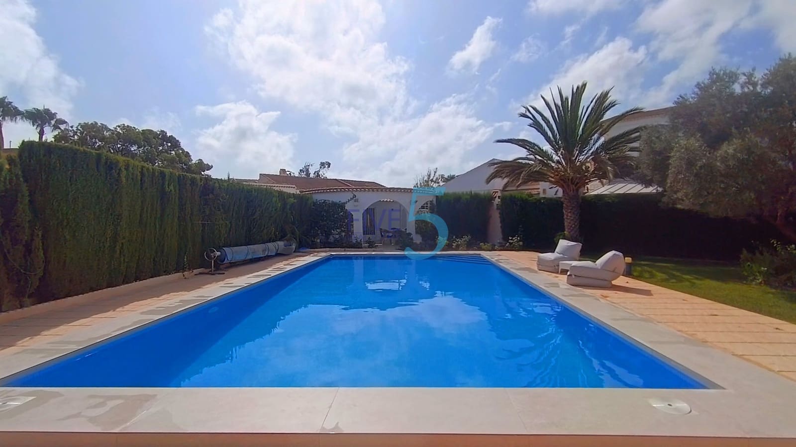 4 bedroom Villa for sale in Torrevieja with pool - € 620,000 (Ref: 10012503)
