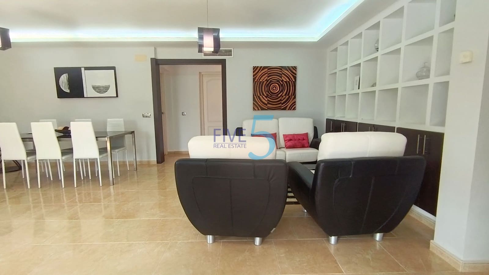 4 bedroom Villa for sale in Torrevieja with pool - € 620,000 (Ref: 10012503)