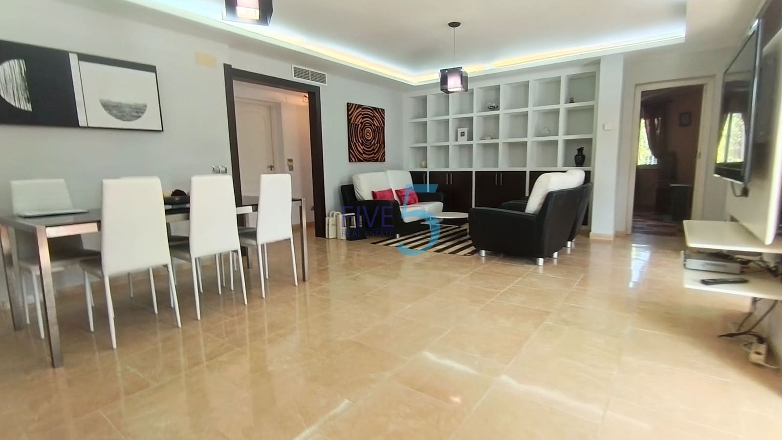 4 bedroom Villa for sale in Torrevieja with pool - € 620,000 (Ref: 10012503)
