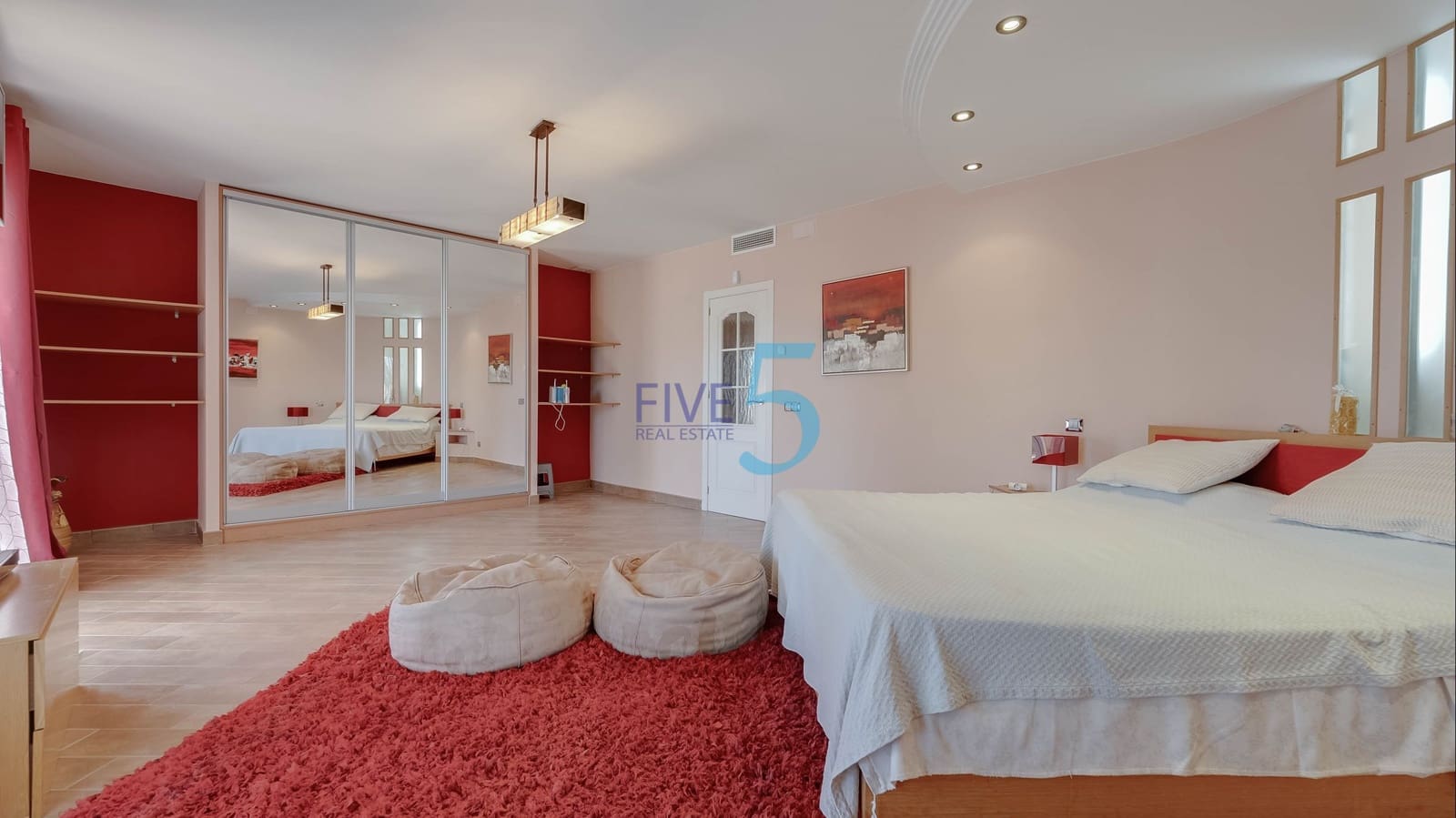 4 sovrum Villa till salu i Torrevieja med pool garage - 620 000 € (Ref: 10012503)