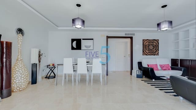4 camera da letto Villa in vendita in Torrevieja con piscina garage - 620.000 € (Rif: 10012503)