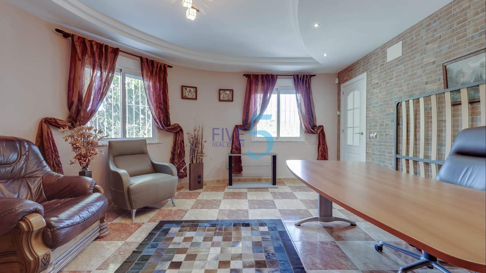 4 sovrum Villa till salu i Torrevieja med pool garage - 620 000 € (Ref: 10012503)