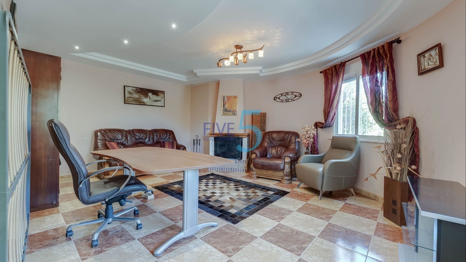4 sovrum Villa till salu i Torrevieja med pool garage - 620 000 € (Ref: 10012503)