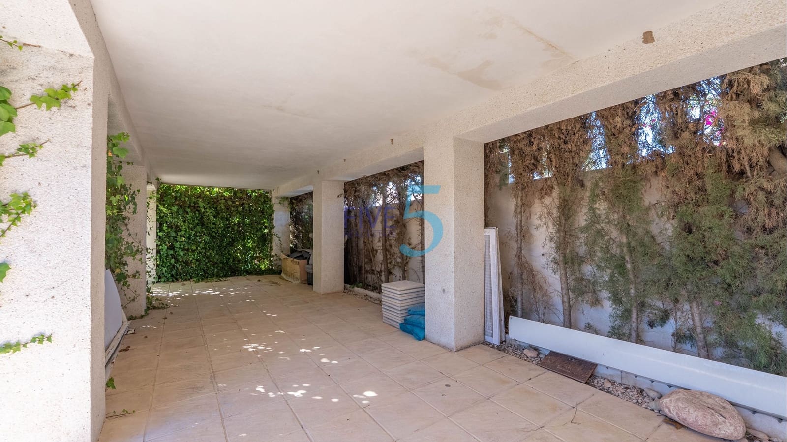 4 sovrum Villa till salu i Torrevieja med pool garage - 620 000 € (Ref: 10012503)