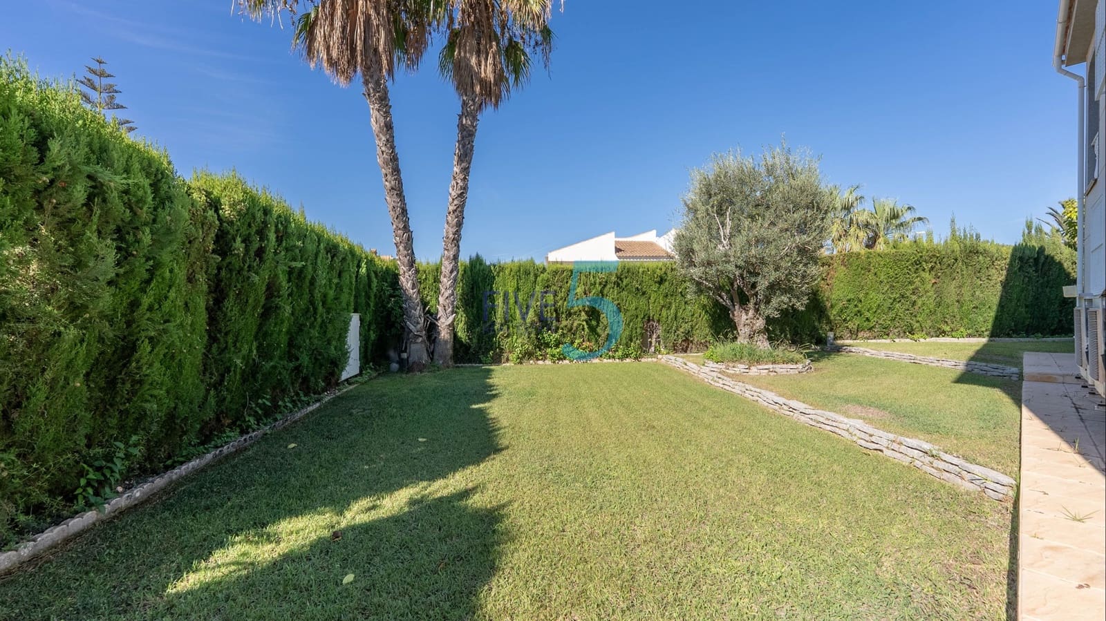 4 sovrum Villa till salu i Torrevieja med pool garage - 620 000 € (Ref: 10012503)