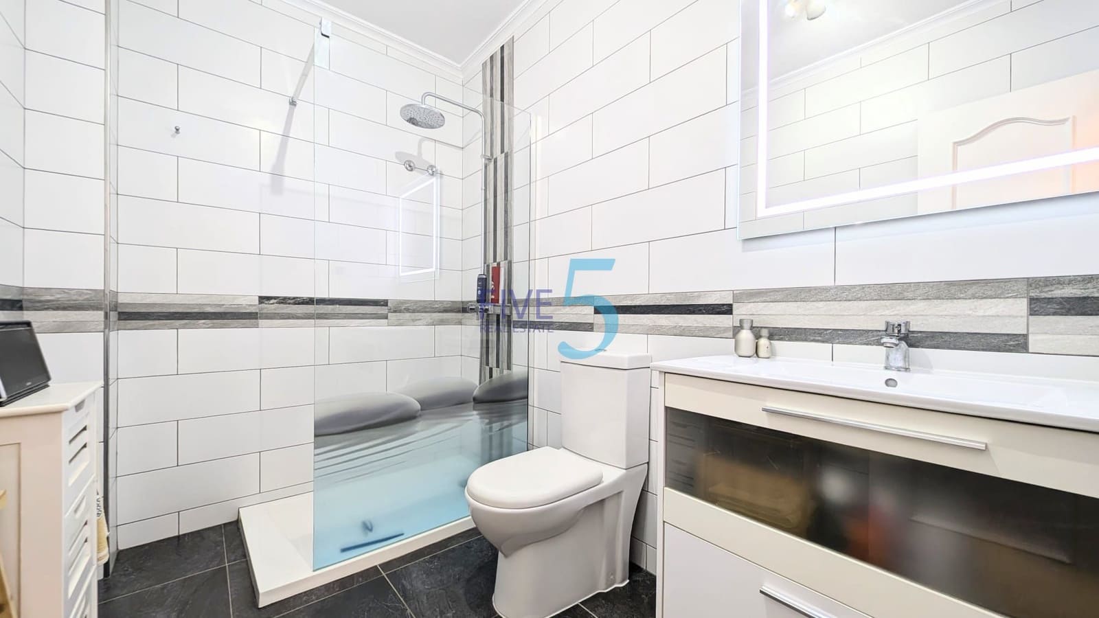 4 bedroom Townhouse for sale in Orihuela Costa with pool - € 325,000 (Ref: 10012584)