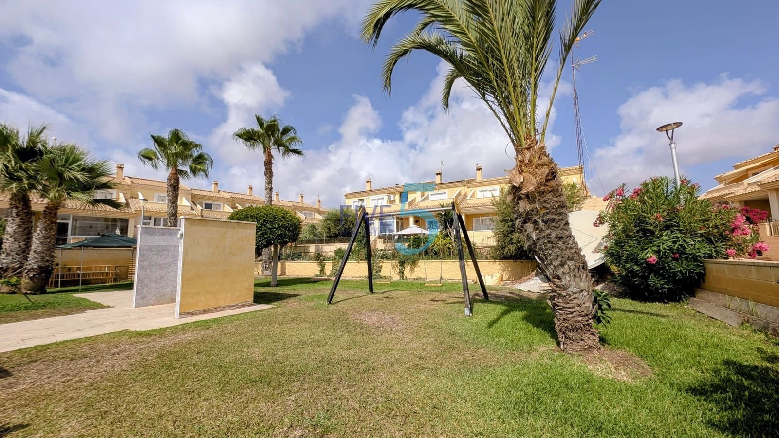 4 bedroom Townhouse for sale in Orihuela Costa with pool - € 325,000 (Ref: 10012584)