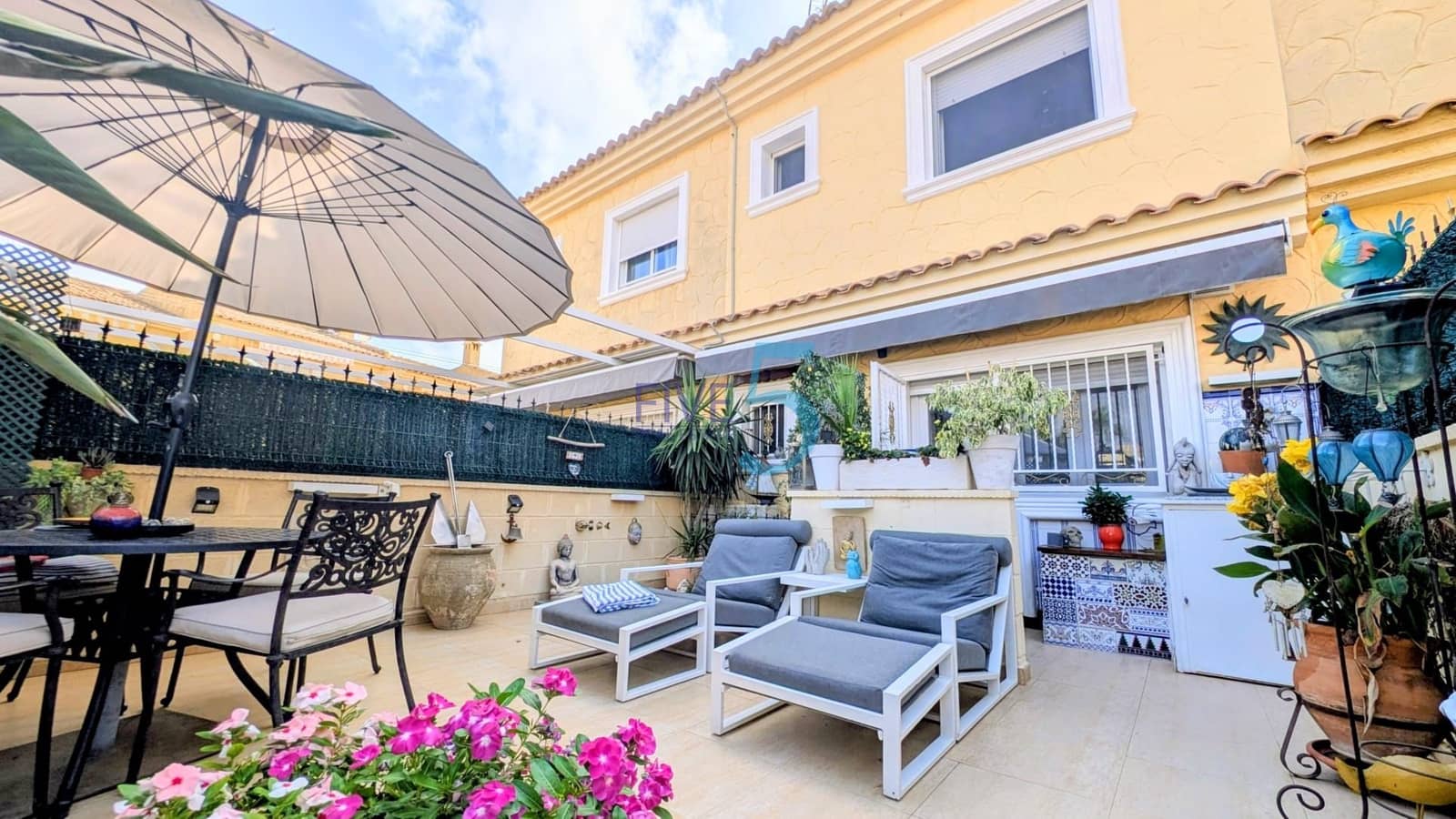 4 sypialnia Dom na sprzedaż w Orihuela Costa z basenem - 325 000 € (Ref: 10012584)