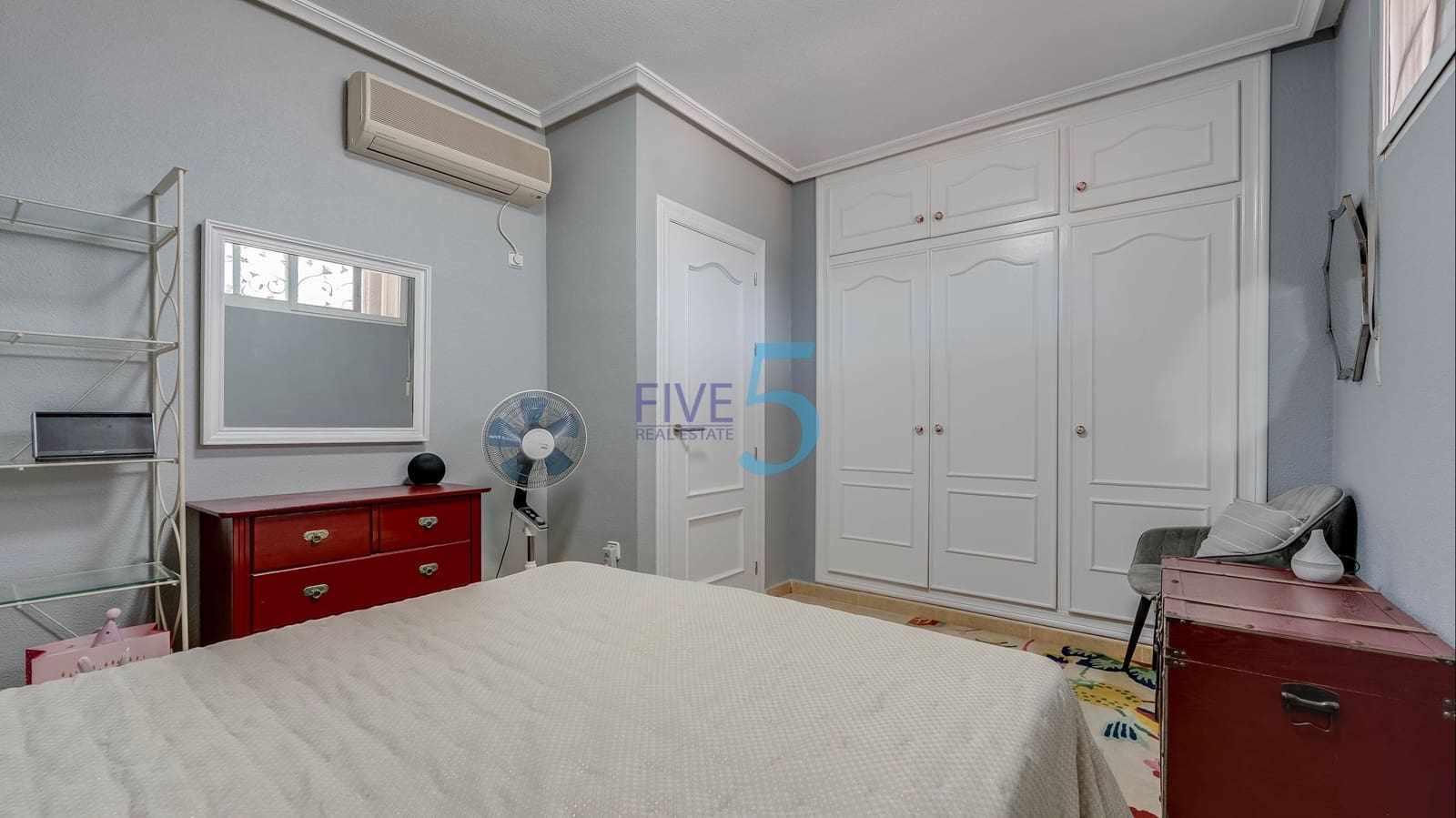 4 slaapkamer Huis te koop in Orihuela Costa met zwembad garage - € 325.000 (Ref: 10012584)