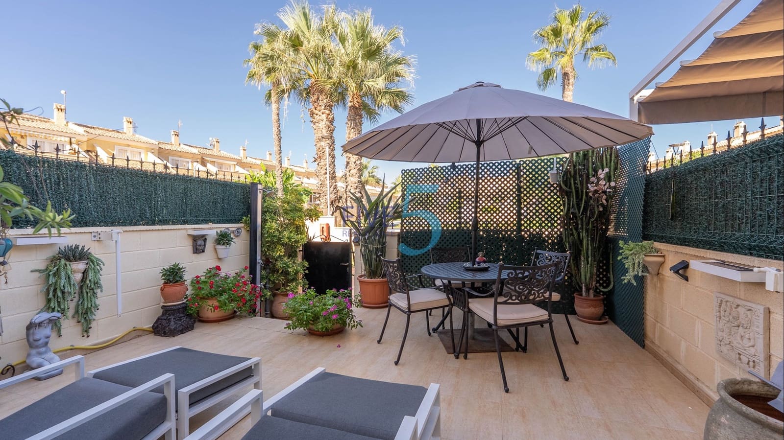 4 slaapkamer Huis te koop in Orihuela Costa met zwembad garage - € 325.000 (Ref: 10012584)